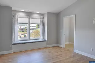 1357 Kitsap Ct NW, Salem, OR 97304 - Photo 17