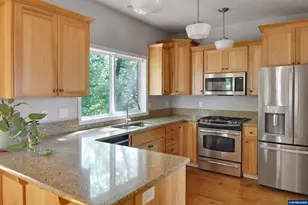 1357 Kitsap Ct NW, Salem, OR 97304 - Photo 9