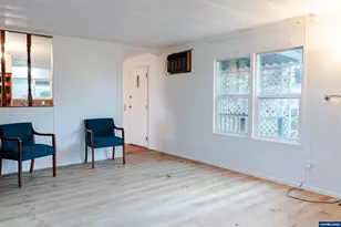 148 Clearwater Ave NE, Salem, OR 97301 - Photo 9