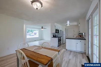 2241 Kalmia St, Sweet Home, OR 97386 - Photo 9
