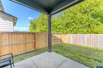 966 Sparrow St, Woodburn, OR 97071 - Photo 25