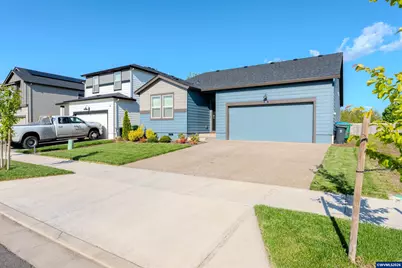 966 Sparrow St, Woodburn, OR 97071 - Photo 3