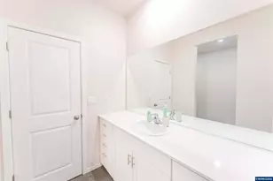 966 Sparrow St, Woodburn, OR 97071 - Photo 15