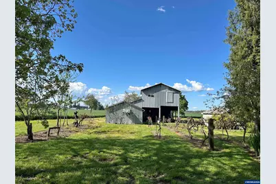 34207 Pennington Ln, Lebanon, OR 97355 - Photo 5