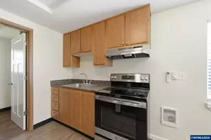 3659 W 18th Ave, Eugene, OR 97402 - Photo 9