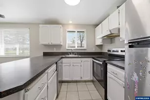 3659 W 18th Ave, Eugene, OR 97402 - Photo 33