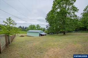 38113 Golden Valley Dr, Lebanon, OR 97355 - Photo 11