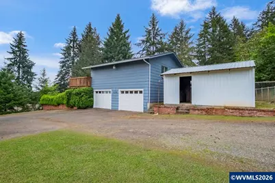 38113 Golden Valley Dr, Lebanon, OR 97355 - Photo 5