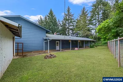 38113 Golden Valley Dr, Lebanon, OR 97355 - Photo 9