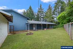38113 Golden Valley Dr, Lebanon, OR 97355 - Photo 9