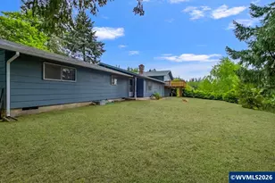 38113 Golden Valley Dr, Lebanon, OR 97355 - Photo 3