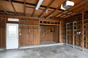17920 NW Tillamook Dr, Portland, OR 97229 - Photo 37