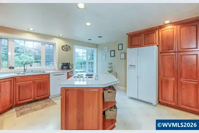 2686 Mountain View Dr S, Salem, OR 97302 - Photo 19