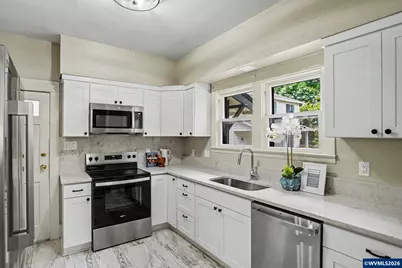 2160 Trade St SE, Salem, OR 97301 - Photo 17