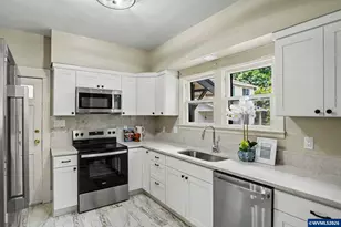 2160 Trade St SE, Salem, OR 97301 - Photo 17
