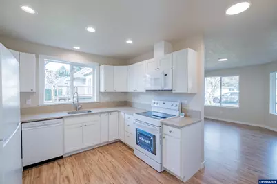 3392 Sunnyview Rd NE, Salem, OR 97301 - Photo 33