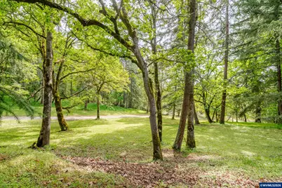 28011 Pine View Rd, Brownsville, OR 97327 - Photo 29