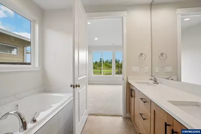 717 Magnolia Av, Woodburn, OR 97071 - Photo 13