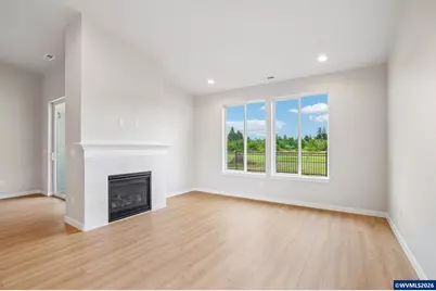 717 Magnolia Av, Woodburn, OR 97071 - Photo 9