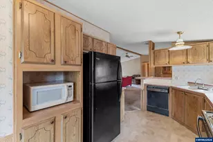 300 SE Lacreole Dr, Dallas, OR 97338 - Photo 11