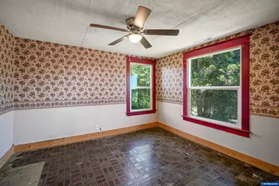332 24th St NE, Salem, OR 97301 - Photo 31