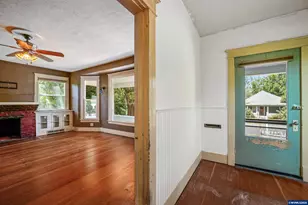 332 24th St NE, Salem, OR 97301 - Photo 9