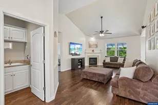 2287 Deerwind Ave NW, Salem, OR 97304 - Photo 7