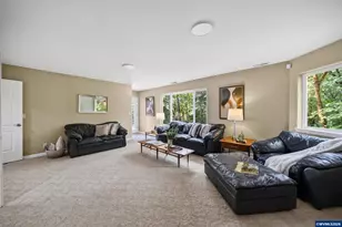 6727 River Springs Dr S, Salem, OR 97306 - Photo 31