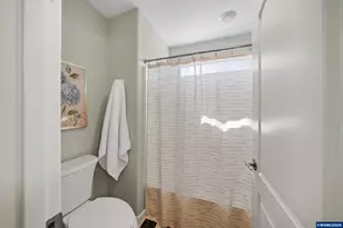 6727 River Springs Dr S, Salem, OR 97306 - Photo 29