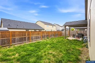 559 SE Casting St, Albany, OR 97322 - Photo 33