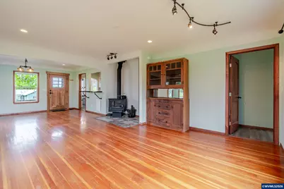 34965 Brewster Rd, Lebanon, OR 97355 - Photo 11