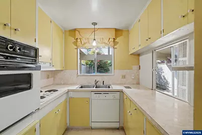 3383 Country Club Rd S, Salem, OR 97302 - Photo 21