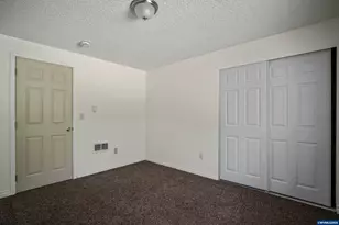 47280 Lyons Mill City Dr, Lyons, OR 97358 - Photo 19