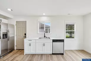 1405 Baker St NE, Salem, OR 97301 - Photo 9