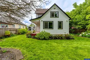 928 Birch Ave, Cottage Grove, OR 97424 - Photo 3