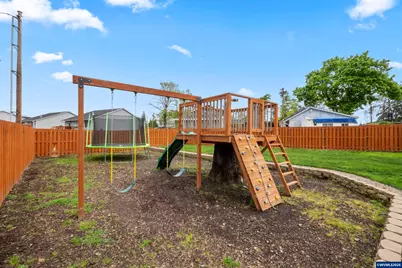 5175 Parkway Dr NE, Salem, OR 97305 - Photo 27