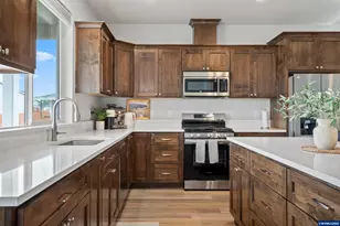 5175 Pkwy Dr NE, Salem, OR 97305 - Photo 11
