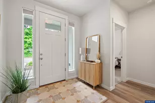 5175 Pkwy Dr NE, Salem, OR 97305 - Photo 3