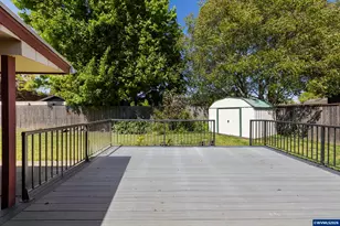 427 Wilshire Dr N, Keizer, OR 97303 - Photo 37