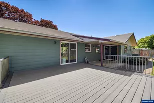 427 Wilshire Dr N, Keizer, OR 97303 - Photo 27