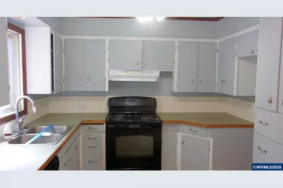 944 5th St, Lyons, OR 97358 - Photo 9