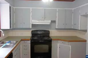 944 5th St, Lyons, OR 97358 - Photo 9
