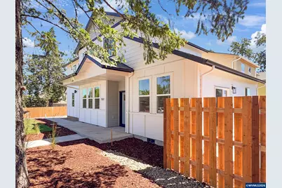 1511 SW 11th St, Dallas, OR 97338 - Photo 3