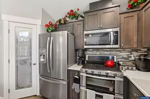 5780 Springwood Ave SE, Salem, OR 97306 - Photo 15