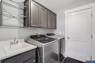 5780 Springwood Ave SE, Salem, OR 97306 - Photo 29