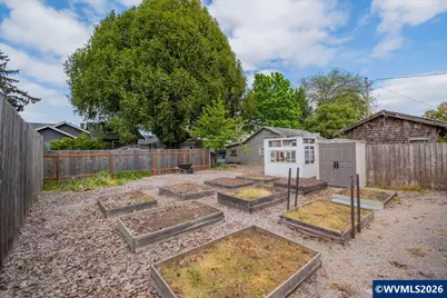 1121 Main St, Dallas, OR 97338 - Photo 43