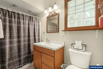 824 W Central Av, Gates, OR 97346 - Photo 25