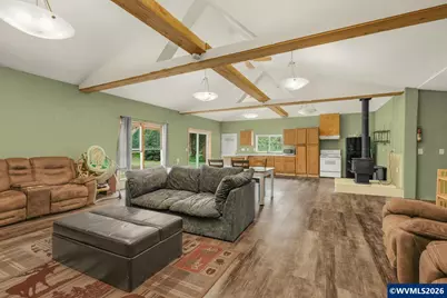 824 W Central Av, Gates, OR 97346 - Photo 27