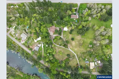 824 W Central Av, Gates, OR 97346 - Photo 3