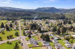 520 Fir St, Lyons, OR 97358 - Photo 43